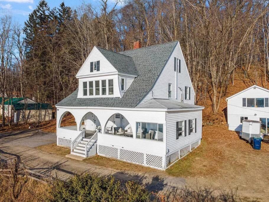 2-Unit House, Big Lake Winnisquam Views - Sleeps 13 Tilton Exterior photo