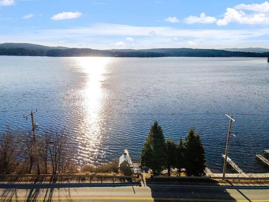 2-Unit House, Big Lake Winnisquam Views - Sleeps 13 Tilton Exterior photo